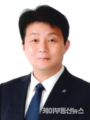 이기형 평택시의회 산업건설위원회 위원장