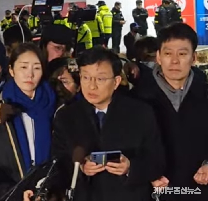 권칠승 수석대변인, 이재명 대표 수술 과정 및 경과 등 긴급브리핑