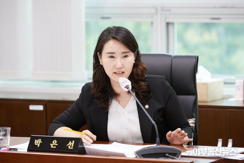 박은선 용인특례시의회 의원, 기초의원 “벼슬아냐!”... ‘민의’ 전달자로써 자격증 소유와 같아