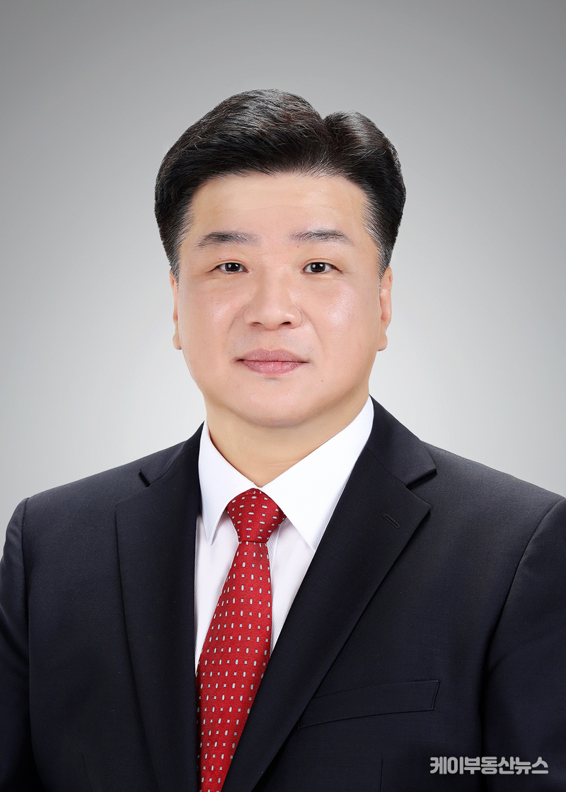 양우식 경기도의회 의회운영위원장은 "추경안 심사 등 도민을 위한 의정활동에 최선을 다하겠다"는 다짐을 전했다.