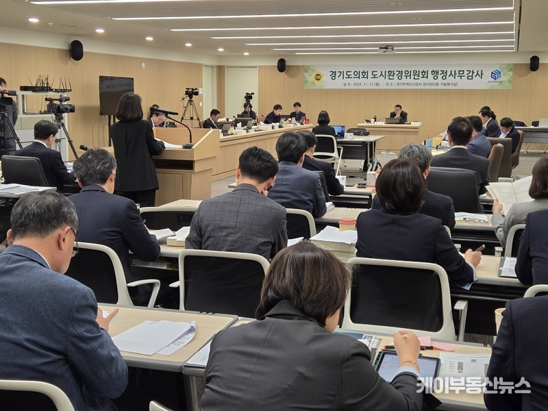 유영일 부위원장은 “GH는 도민의 신뢰를 회복하고 자산을 투명하게 관리할 수 있는 시스템을 마련해 자산 관리 체계를 근본적으로 개선해야 한다”고 당부하며, 이번 감사에서 드러난 문제들에 대한 철저한 개선을 촉구했다. / 김교민 기자