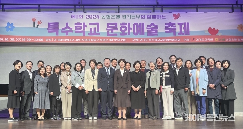 최근 추진한 대표적인 정책으로 40년 이상 된 노후학교의 리모델링, 안전한 통학로 확보, 방과후 돌봄 확대를 위한 ‘늘봄 교실’ 전면 확대 등을 소개했다.