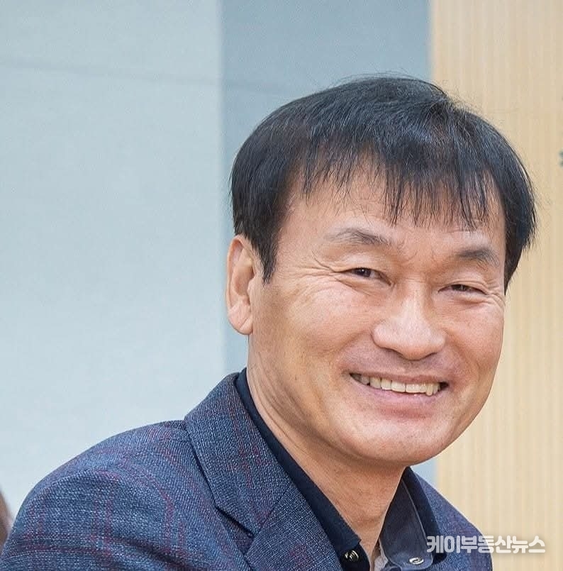 경기도의회 서광범 의원, “수어 통역사도 앉아서 쉴 권리 있어… 김진경 의장님께 감사” (사진 - 서광범 의원 페이스북 캡쳐)