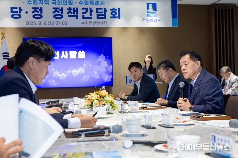 수원지역 국회의원 전폭 지원받은 이재준의 수원특례시… 수원발전 위한 ‘큰 그림’ 그리나 (사진 - 이재준 수원특례시장 페이스북 캡쳐) / 김교민 기자