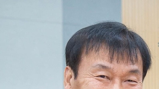 경기도의회 서광범 의원, “수어 통역사도 앉아서 쉴 권리 있어… 김진경 의장님께 감사”