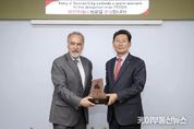 이상일 용인특례시장, 미국 페어팩스 카운티 경제사절단과 만나 교류 방안 논의