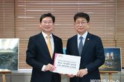 이상일 용인특례시장, 박상우 국토교통부장관 만나 용인 3개 철도사업 적극 지원 요청