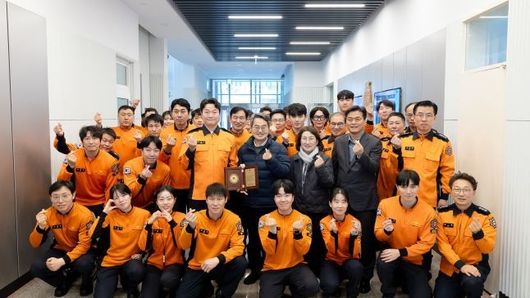 김동연 경기도지사의 특별한 명절 준비. 설 연휴 첫 날 전통시장·소방서·복지시설 등 찾아 민생 챙겨