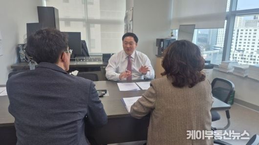 경기도의회 고준호 의원, 쿠팡, 다이소 초저가 생리대 출시 잇따라... 道 검사체계 강화 주문