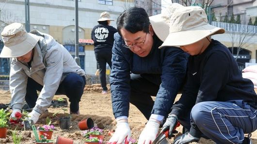 ‘보타닉가든 화성’ 시민의 손길로 피어나다... 동탄여울공원 내 특별정원 17개소 조성