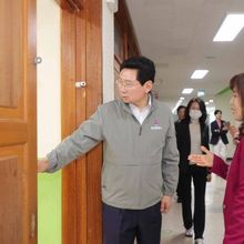 이상일 용인특례시장, 한빛초 등굣길 교통지도봉사·현장 점검