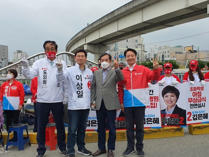 김병준 전 위원장, 이상일 후보 당선되면 용인균형발전 이룰 것 (사진 - 이상일 후보 캠프 제공)