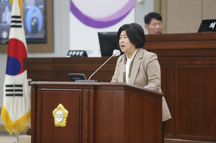 수원특례시의회 도시환경위원장 조미옥(더불어민주당, 평‧금곡‧호매실동)이 28일 열린 제373회 수원시의회 임시회 제2차 본회의에서 5분 자유발언을 통해 수원시 산업 발전을 위한 제언에 나섰다.