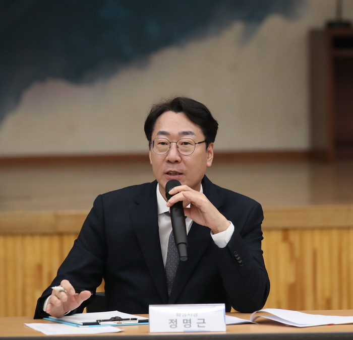 정명근 화성시장이 27일 찾아가는 현장 행정 일환으로 기업인과의 ‘온(溫)마음 토크’를 진행했다.