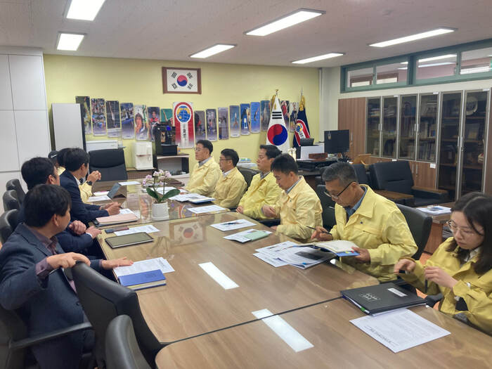 이경희 경기도교육청 제1부교육감은 25일 ‘2023년 집중안전점검’을 위해 수원에 위치한 경기체육고등학교를 방문해 학교시설에 대한 안점점검을 실시했다.