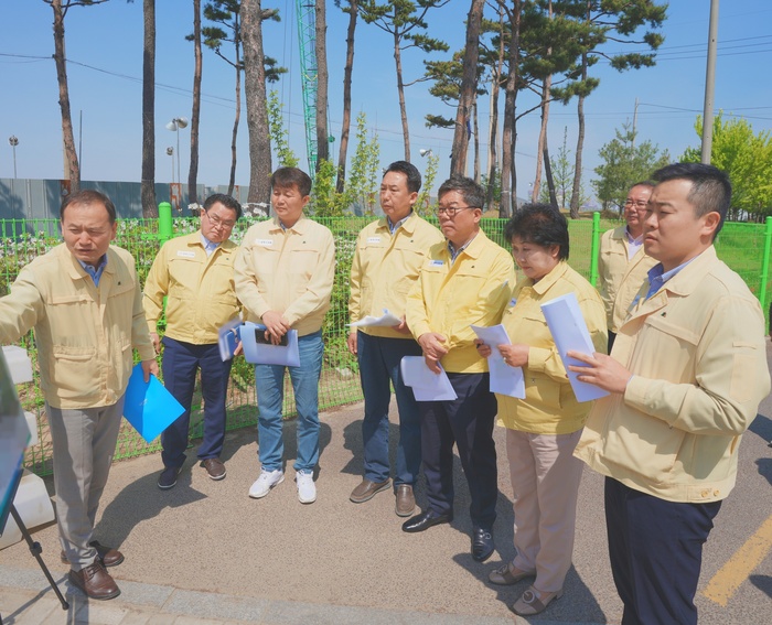 평택시의회 산업건설위원회(위원장 이기형)는 제238회 임시회 중인 28일과 5월 1,2일 3일간 주요 사업 현장에 대한 현장활동을 실시한다.