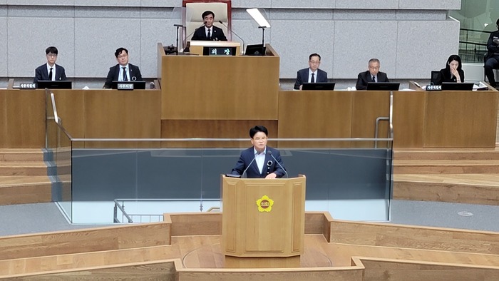 경기도의회 문병근 의원(국민의힘, 수원11, 여성가족평생교육위원회)은 28일 열린 제369회 정례회 제4차 본회의에서 경기도 지역화폐 사업의 활성화 방안을 제시하기 위한 5분 자유발언을 펼쳤다. / 김교민 기자