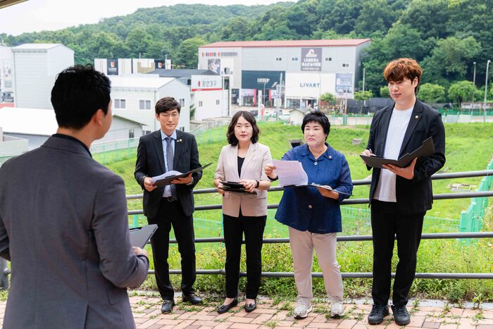 용인특례시의회 자치행정위원회는 7일 공유재산 관리계획안 심의 대상지에 대한 현장 확인을 실시했다.