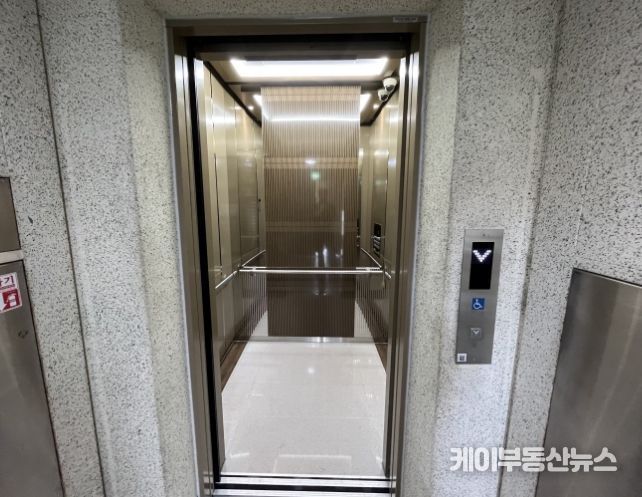 보조금 지원을 받아 교체를 완료한 아파트 승강기