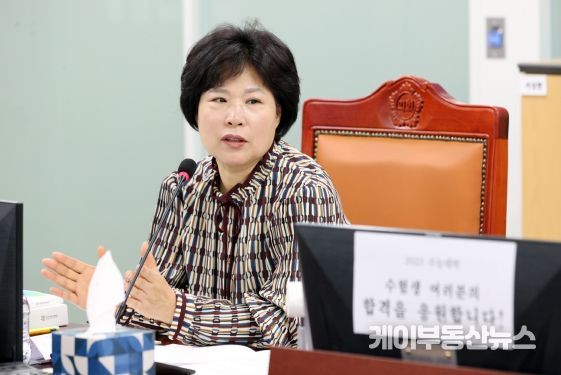 서성란 경기도의회 여성가족평생교육위원회 부위원장(국민의힘, 의왕2)