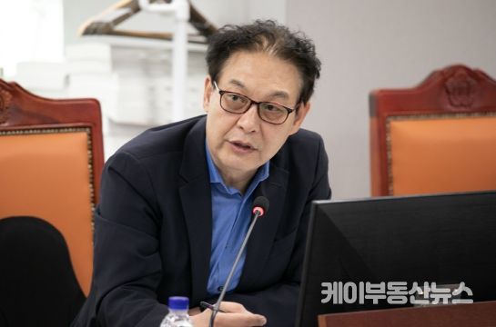 강웅철 경기도의회 의원(국민의힘, 용인8, 건설교통위원회)