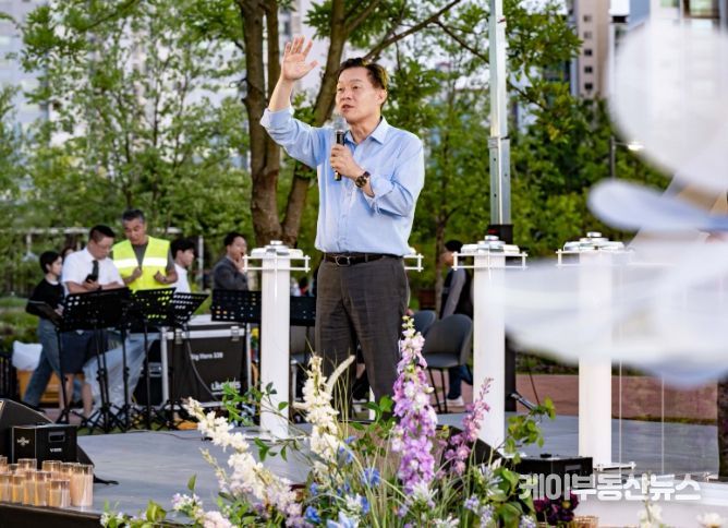 이재준 수원시장이 인사말을 하고 있다