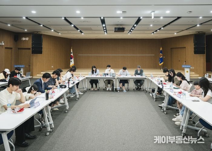 경기도의회 웹드라마 ‘공동조례구역: JOA’ 대본 리딩 현장