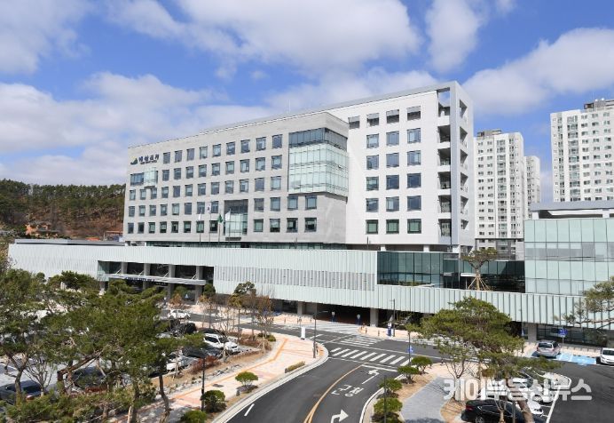 예산군청사 전경