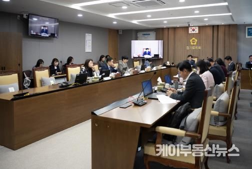경기도의회 여성가족평생교육위원회,2024년도 행정사무감사 실시