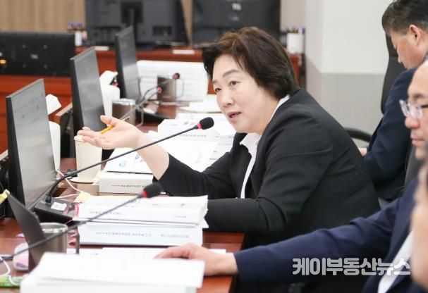 경기도의회 지미연 의원, 이재명 전 지사의 대권야욕에 흔들리는 건정재정 지적