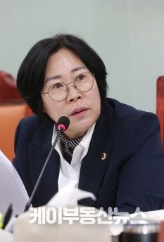 서현옥 경기도의원, 반도체 요소기술 테스트베드 지원 사업 확대 주문