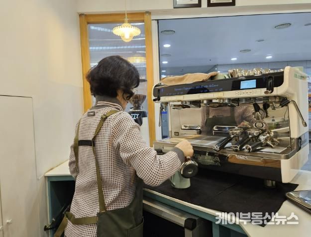 장애인 일자리사업 참여자 근무 모습