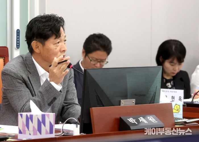 경기도의회 여성가족평생교육위원회 박세원 의원(개혁신당, 화성3)