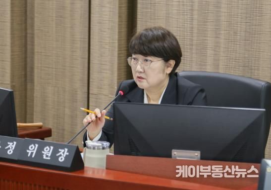 경기도의회 경제노동위, 경기도 사회혁신경제국-사회적경제원 행정사무감사 실시
