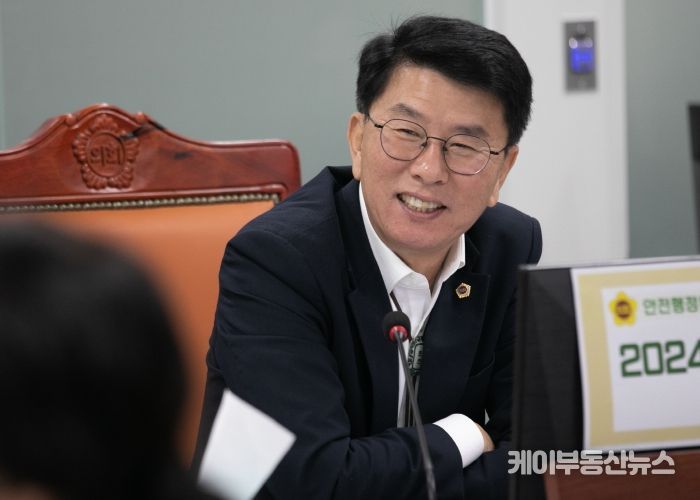 경기도의회 안전행정위원회 윤성근 부위원장(국민의힘, 평택4)