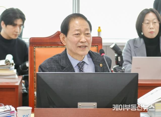 경기도의회 윤재영 의원, 한국도자재단과 경기관광공사를 상대로 2024년도 행정사무감사 실시