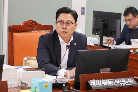 경기도의회 이용욱 의원, 도지사 핵심사업 경과원 파주 이전 강조