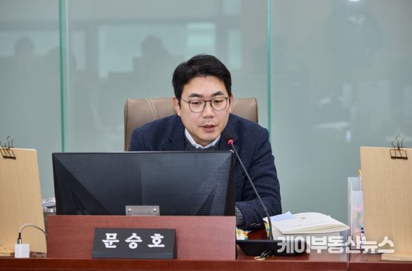 경기도의회 교육행정위원회 문승호 의원(성남 출신)