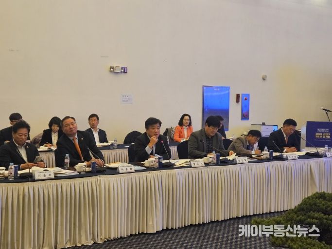 양우식 경기도의회 의회운영위원회 위원장, 지방의회 교섭단체 별정직 정책연구위원 배치 건의