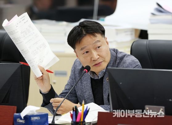 김태희 경기도의원, 경기도교육청·기초지자체 교육협력사업 예산 반토막…경기도교육감에 31개 시·군과의 협력 적극 촉구