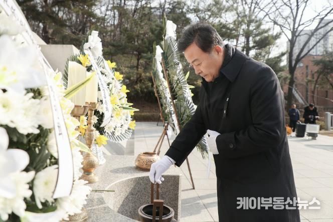 김성제 의왕시장 현충탑 신년참배