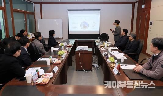 정장선 평택시장, 반도체 기업 '코스텍시스템' 방문