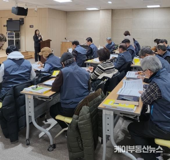 수원시 팔달구, 경로당 키오스크 사용 교육 지원 나선다