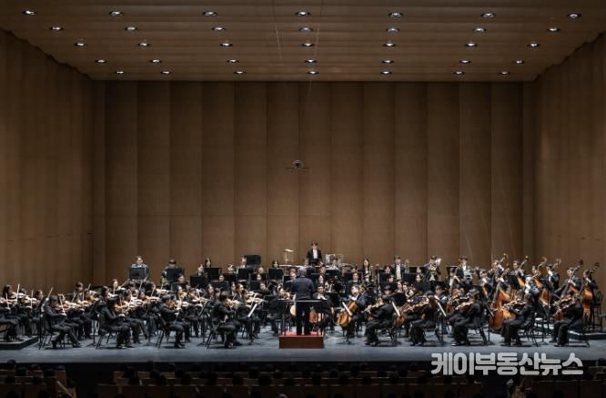 용인문화재단, 재개관한 용인포은아트홀 3월 공연 연이어 매진 행렬