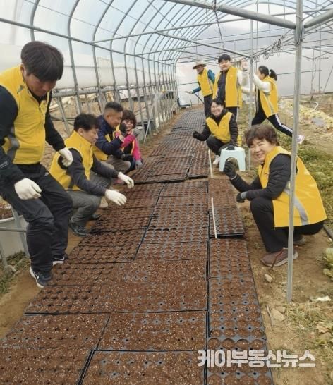 안성시 대덕면 주민자치회 문화예술체육분과, 꽃 씨 틔우기 행사 진행