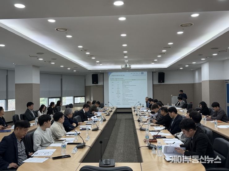 경기도, 물류창고 난립 막는 건축허가기준 마련 위한 최종 용역보고회 열어