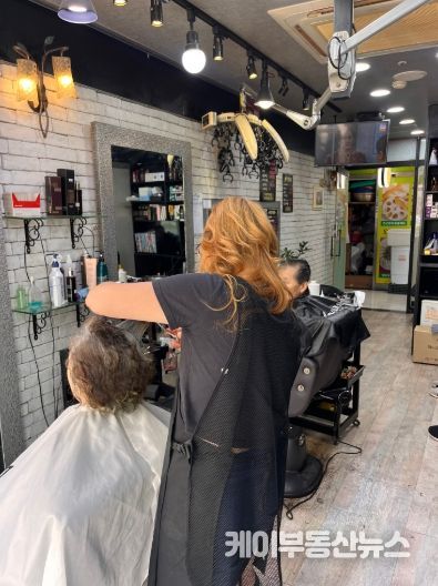 매탄3동 클로젯헤어, 머리 손질로 전하는 따뜻한 마음