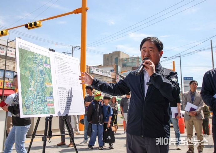 주광덕 남양주시장, 주민들과 퇴계원 도로 확장공사 현장 점검 나서