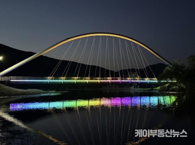 물의정원 뱃나들이교 조명