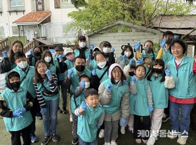안성시자원봉사센터, 유기동물 보호를 위한 가족봉사 활동 전개